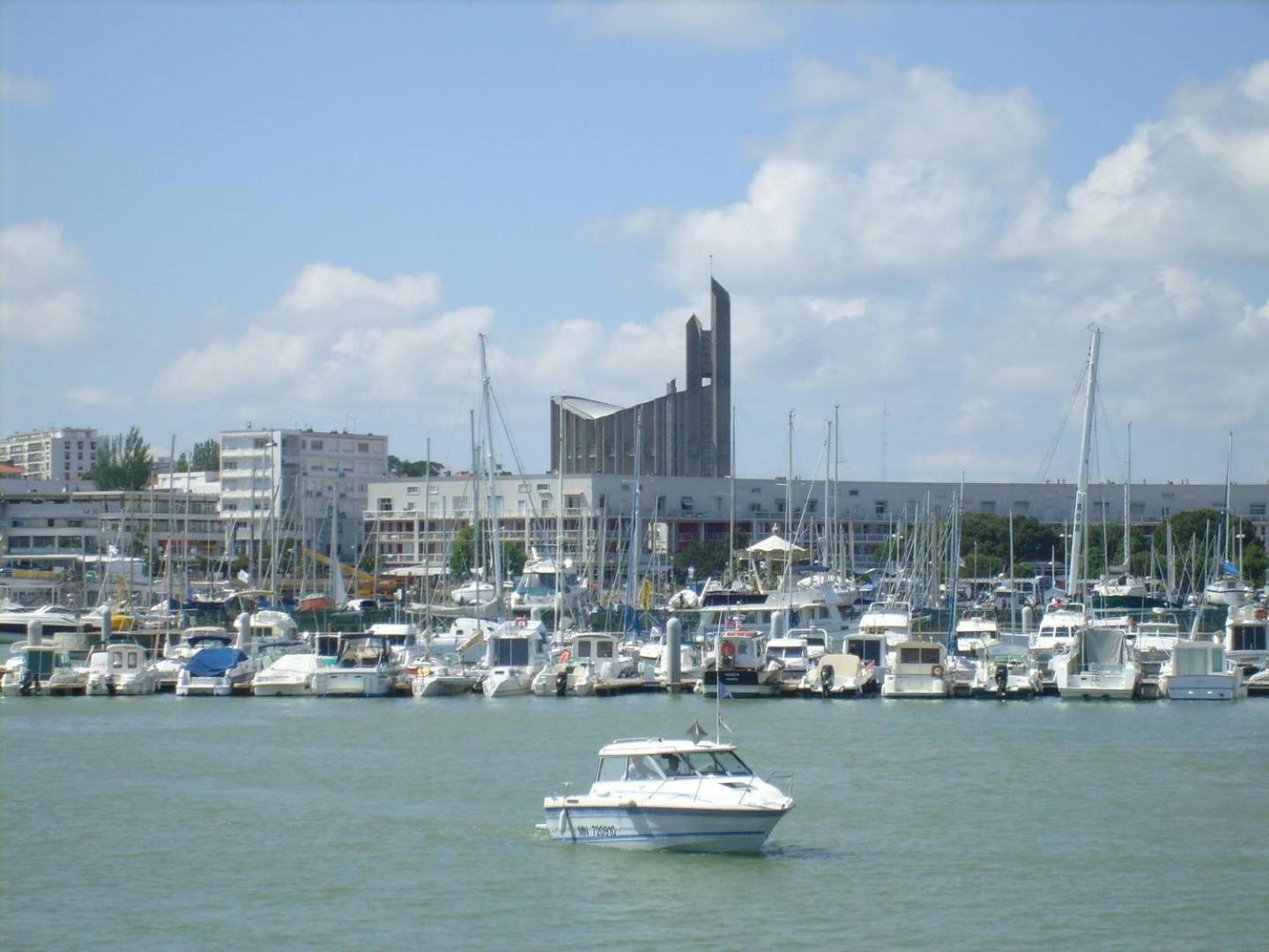 Royan - Appartement Vue Mer - Proximite Plage Et Parking Privatif Exterior foto